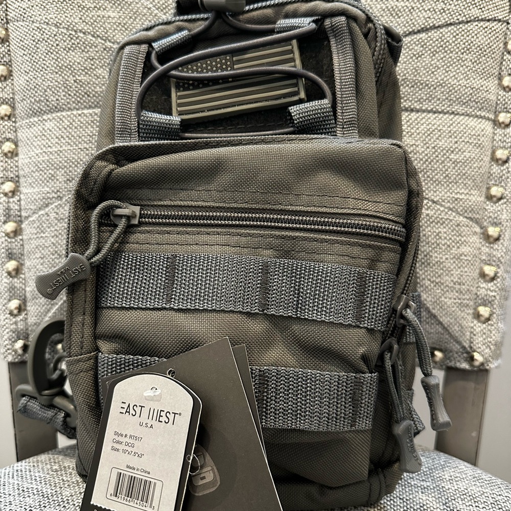 New with Tags East West USA Sling Bag - Picture 3 of 11